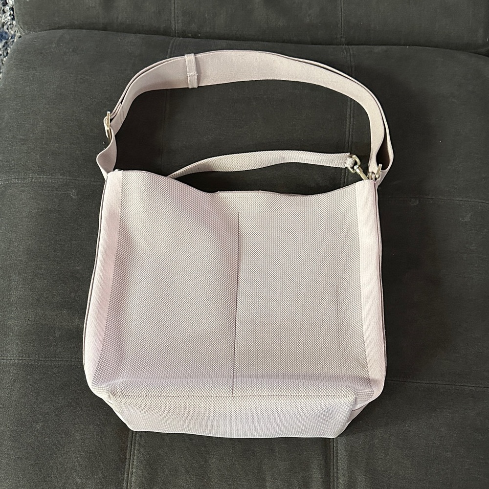 Rothy’s Large Bucket Tote Light Lavender Color